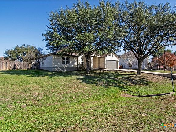 2nd image of 640 Bella Vista Cir