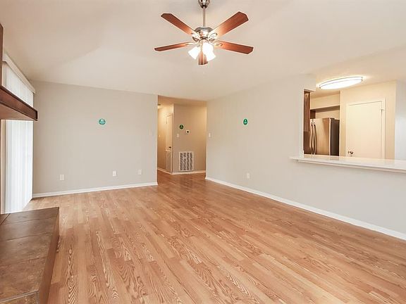 4th image of 7335 Blanco Pines Dr