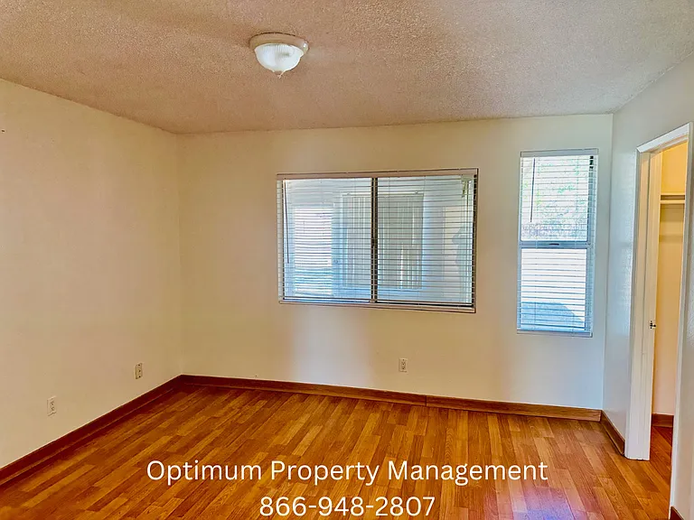 7578 Paisley Ave — Photo 45