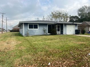 103 S 4th St #2, Nederland, TX 77627
