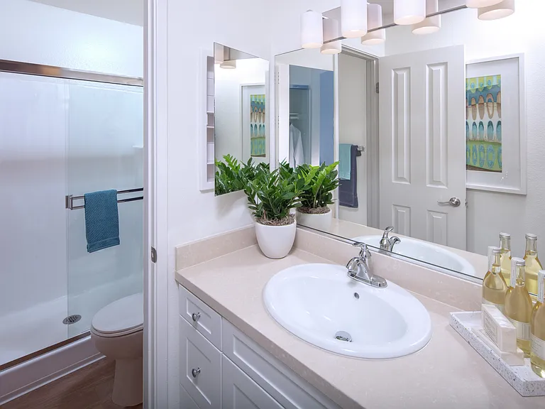 Deerfield Apartment Homes — Photo 14