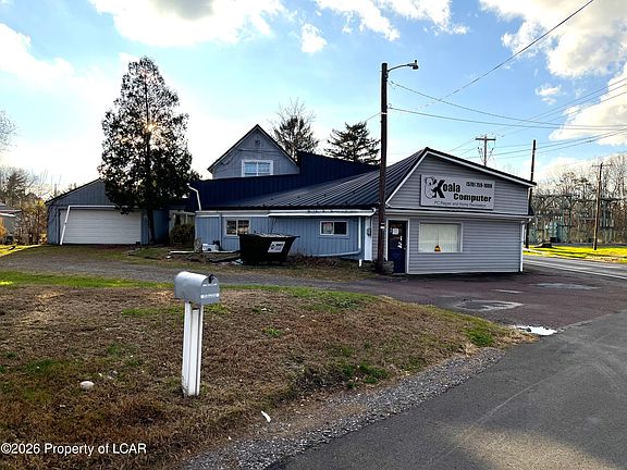 4th image of 4 E Rittenhouse Mill Rd