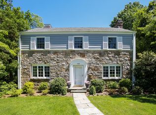 195 Taymil Rd, New Rochelle, NY 10804