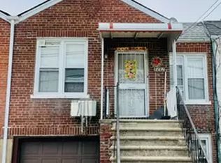 8462 Little Neck Pkwy, Floral Park, NY 11001