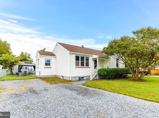 114 Montrose Rd, Pasadena, MD 21122