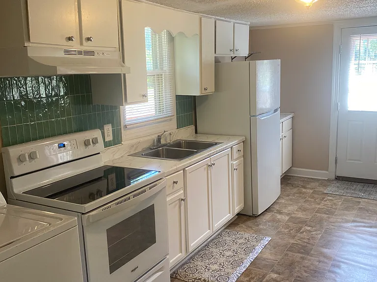 2916 Evans Rd — Photo 8