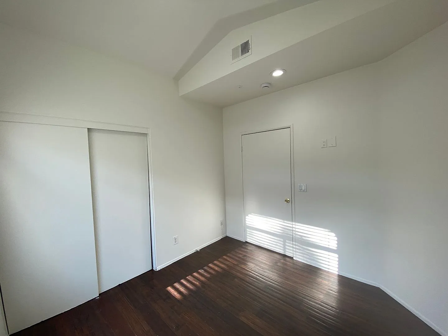 Tristan 2 Bedroom Townhome In Rsd — Photo 4