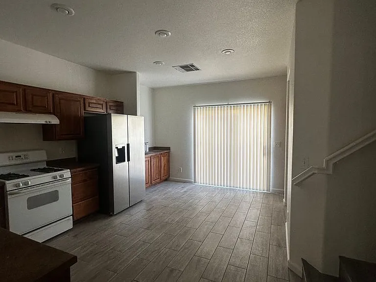 6186 Pacific Dogwood Ave — Photo 6