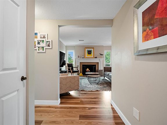 4th image of 1010 Thoreau Ct APT 106