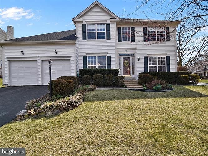 1st image of 13737 Latonia Ct