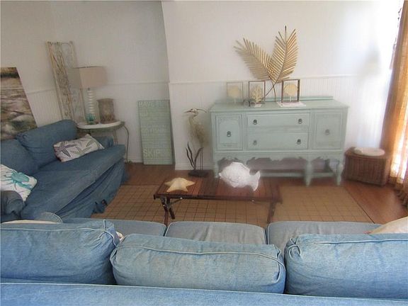 5th image of 9233 Watercress Dr