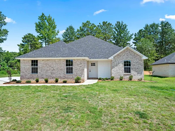 113 Village Pl, Texarkana, TX 75501