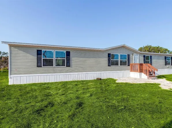 205 Paula Ct, Granbury, TX 76049