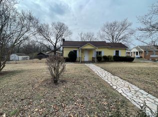 5827 3rd Ln, Knoxville, TN 37912