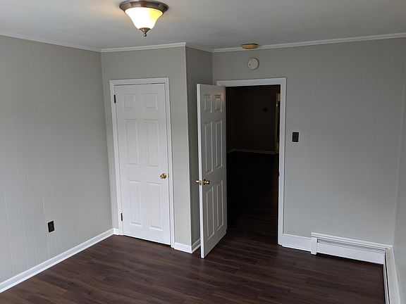 3rd image of 313 Bridge St APT B