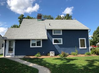 2 Silversmith Ln, Levittown, NY 11756