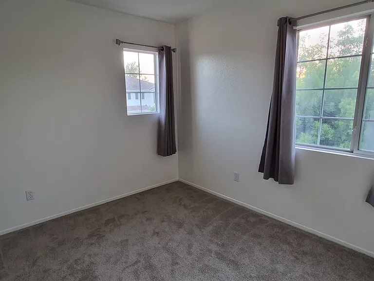 15577 Lanyard Ln — Photo 21