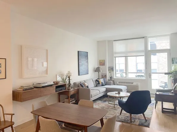 226 50th Ave APT 7H, Long Island City, NY 11101