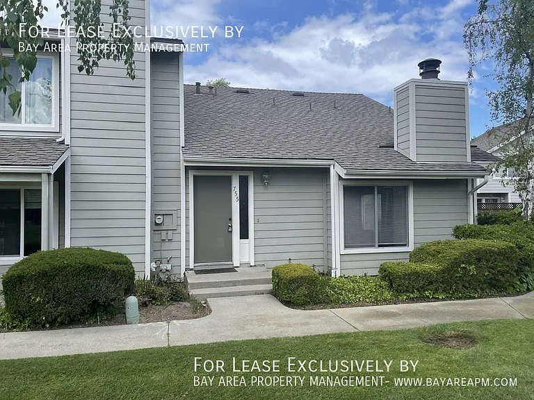755 Vespucci Ln — Photo 1