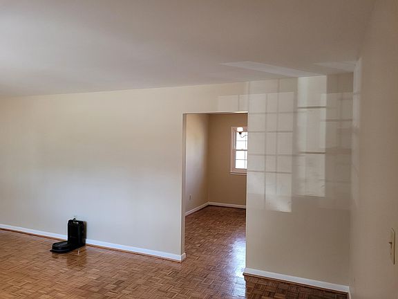 Living Room (2)