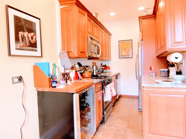 21 East 92nd Street image 3 of 8