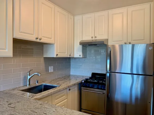 300 Oxford Way #4, Belmont, CA 94002