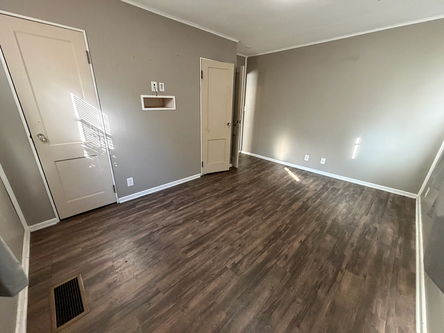 2 bed, 768 sqft, $1,295 — Photo 4