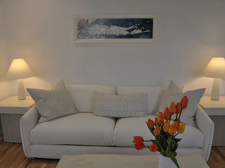 16 Bennett Dr — Photo 3