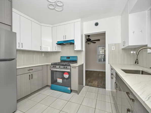 180-14 69th Avenue image 6 of 22