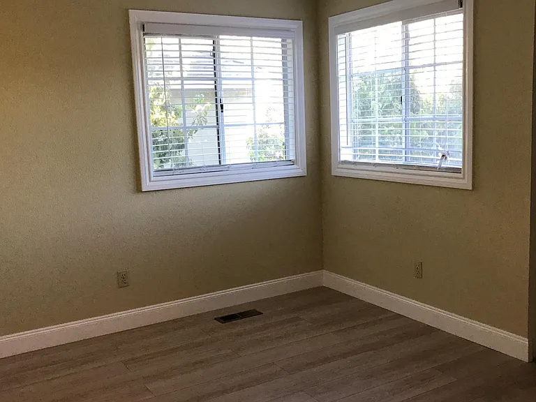 5220 Pebble Glen Dr — Photo 7