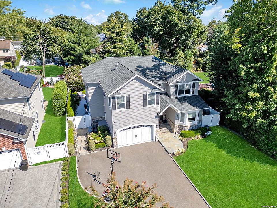 1st image of 3429 Silverton Avenue