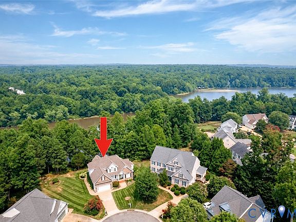 3rd image of 14400 Savage View Pl