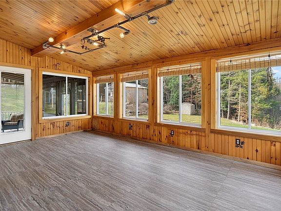 4th image of 156 Gulf Hill Rd