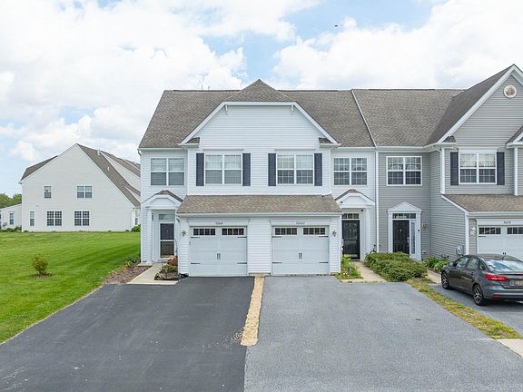 3rd image of 30062 Plantation Dr #C2-2