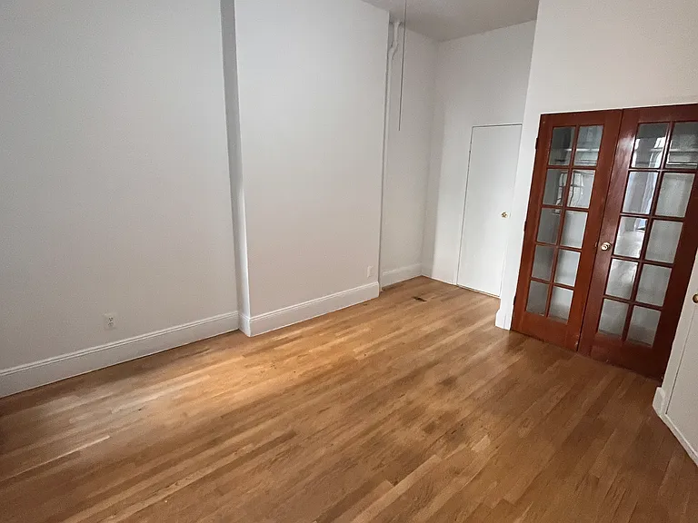 513 E 81st St #1RR — Photo 6