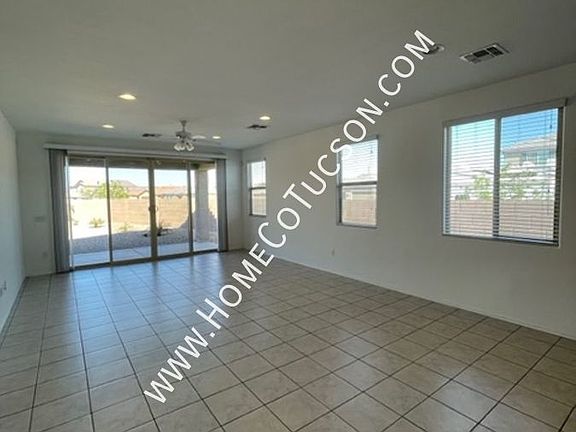 4th image of 12361 N Sanderlin Dr