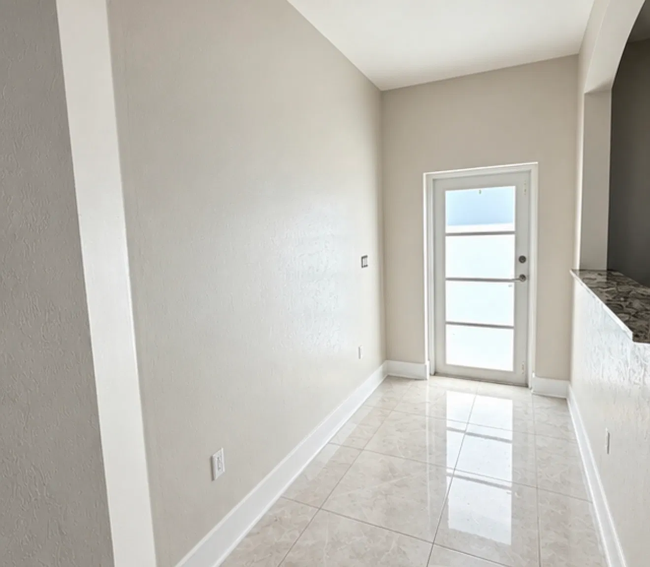3 bed, 1698 sqft, $2,600 — Photo 4