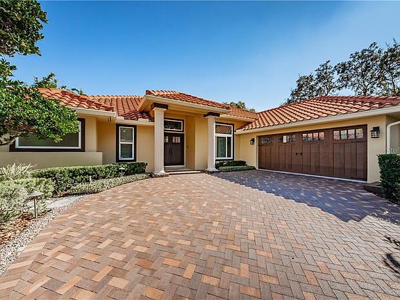 3rd image of 4631 Laurel Oak Ln NE