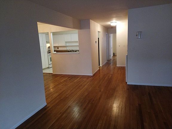 5th image of 9069 54th Ave #2