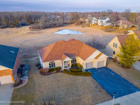 1234 Gerry St, Woodstock, IL 60098