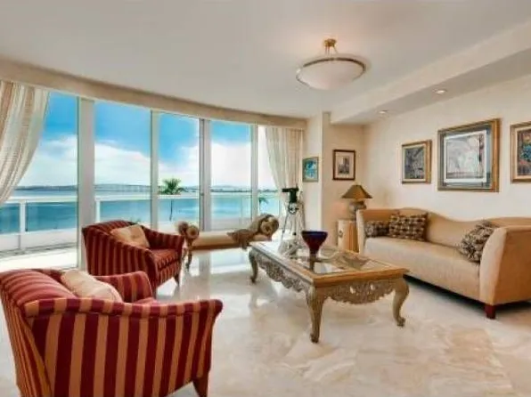 1643 Brickell Ave Suite 702, Miami, FL 33129