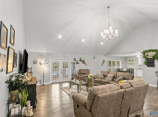 42 Tessa Cir, Albertville, AL 35950