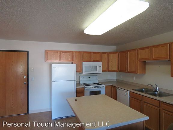 5th image of 402 26th St N APT 204