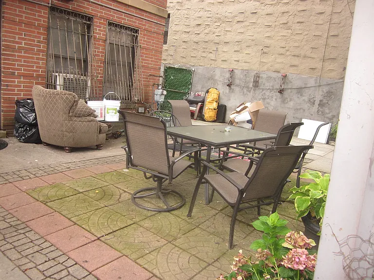 356 S 4th St #1 — Photo 3