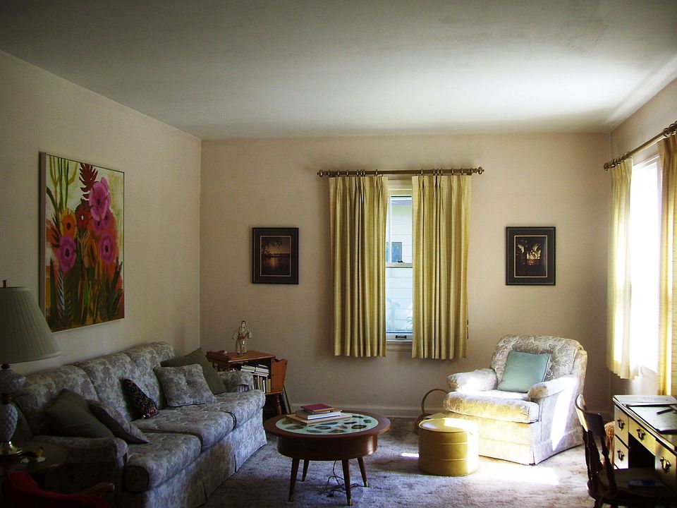 2nd image of 125 11th St