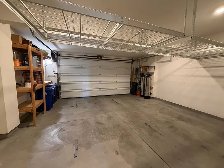 1922 Strata St #5 — Photo 23