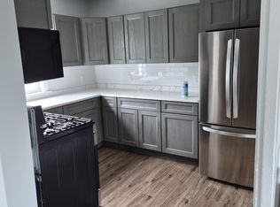 585 King Philip St APT 2, Fall River, MA 02724