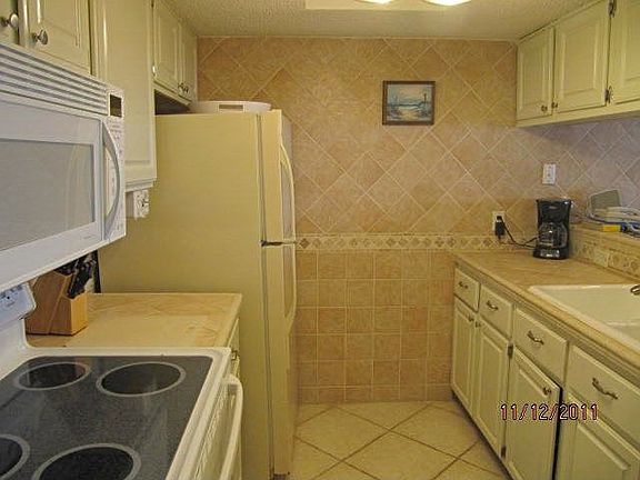 4th image of 4300 Gulf Blvd APT 501