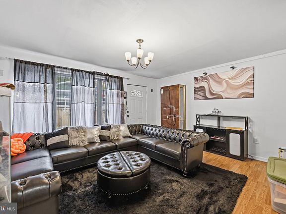 2nd image of 305 W Washington St
