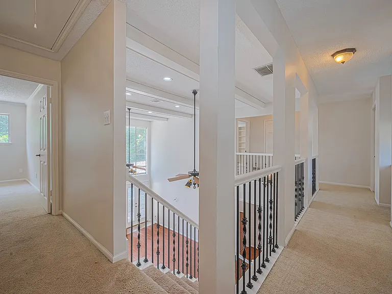 Paradise Valley Dr — Photo 26